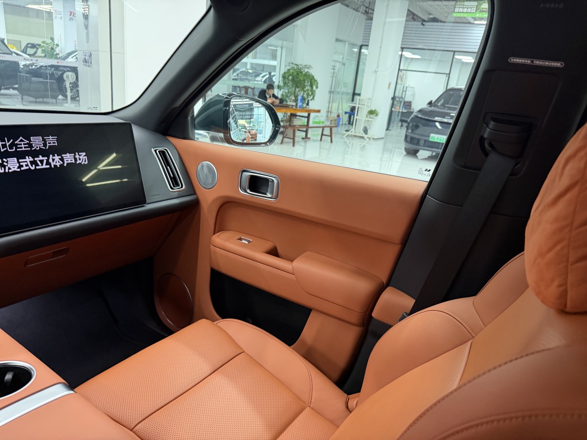 Li L8 2024 изображение автомобиля #11