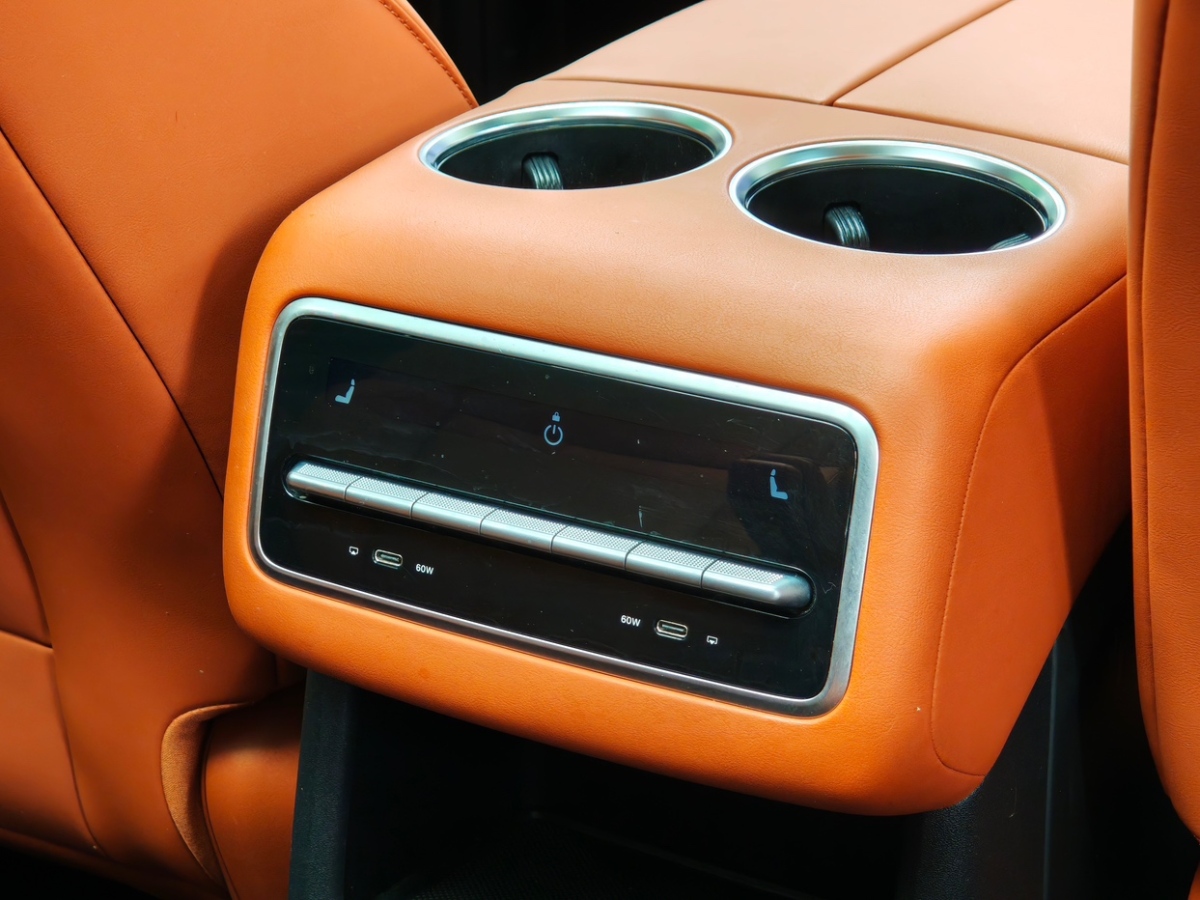 Li L8 2022 изображение автомобиля #11