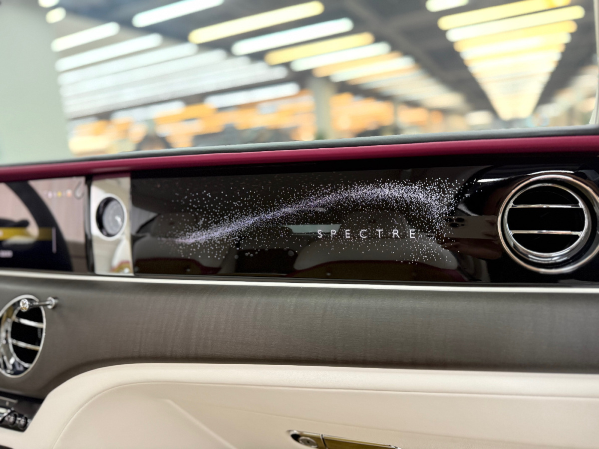 劳斯莱斯 闪灵 2025 汽车图片 #11