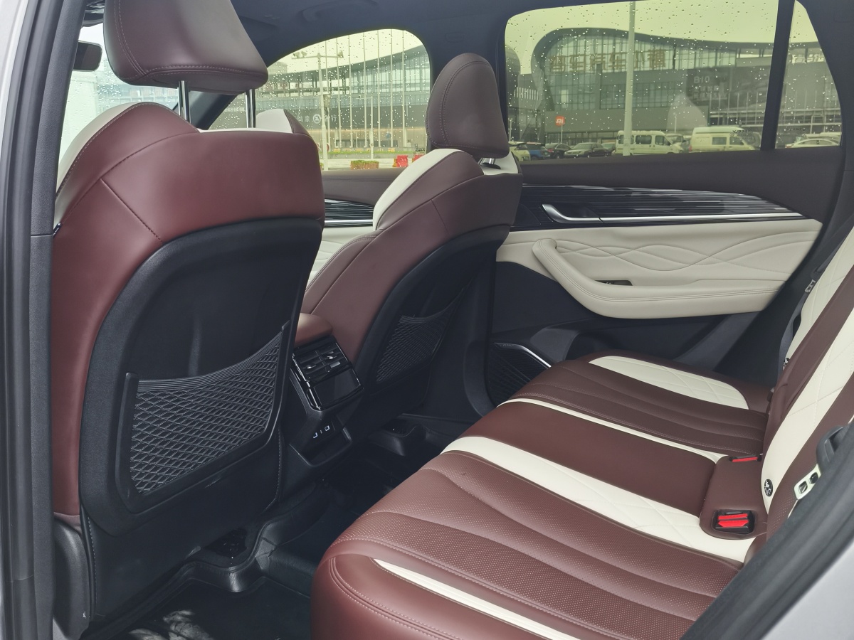 GEELY Tugella 2022 #11 GEELY Tugella 2022 car image #11