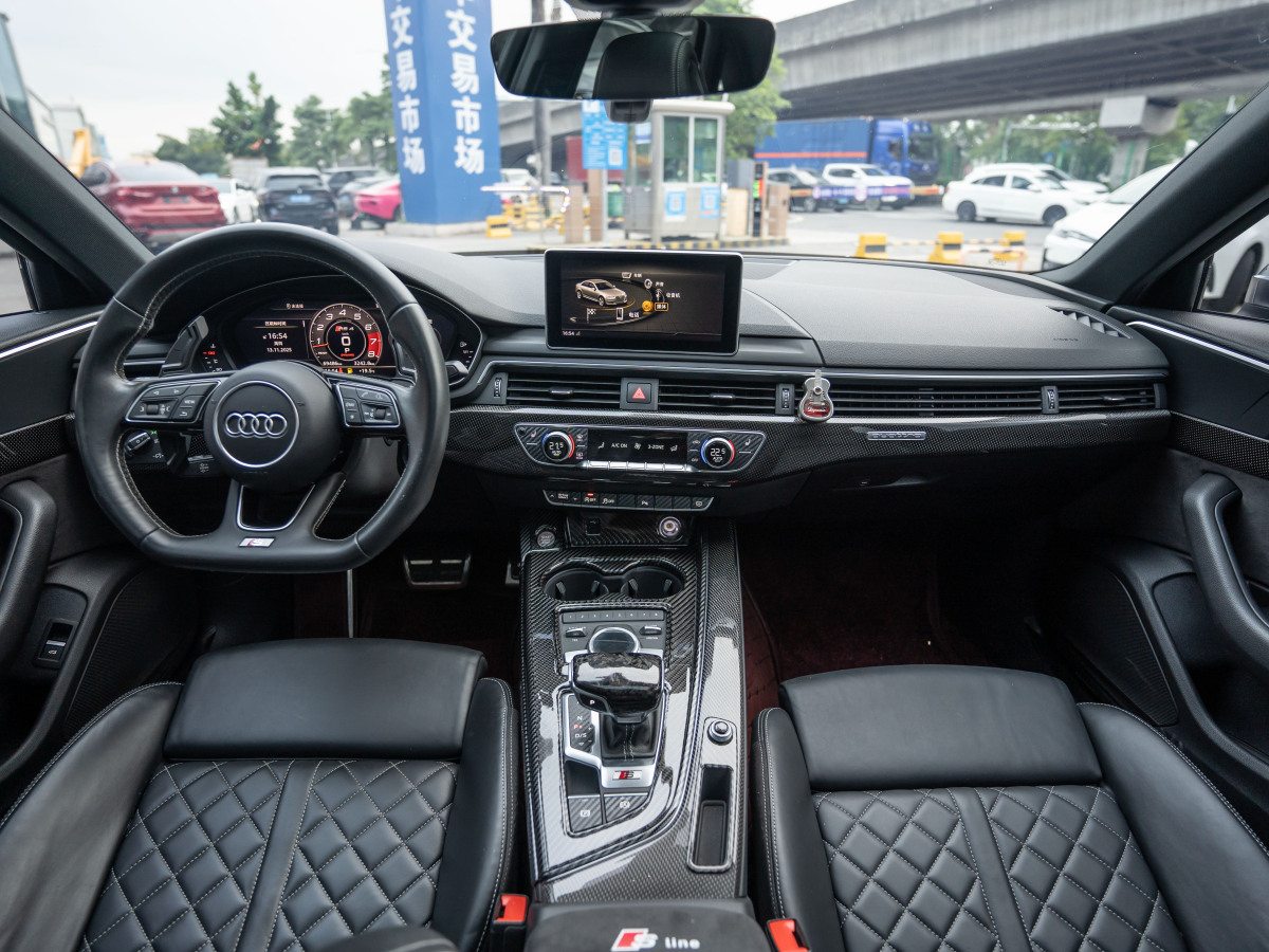 Audi S4 2019 صورة سيارة #11