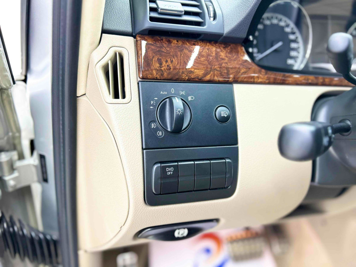 Mercedes-Benz Viano (Imported) 2014 car image #11