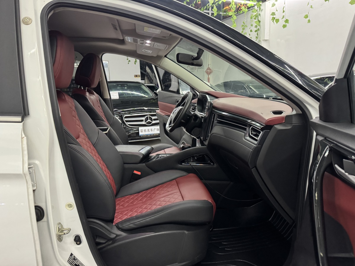 Forthing T5 L 2019 car image #11