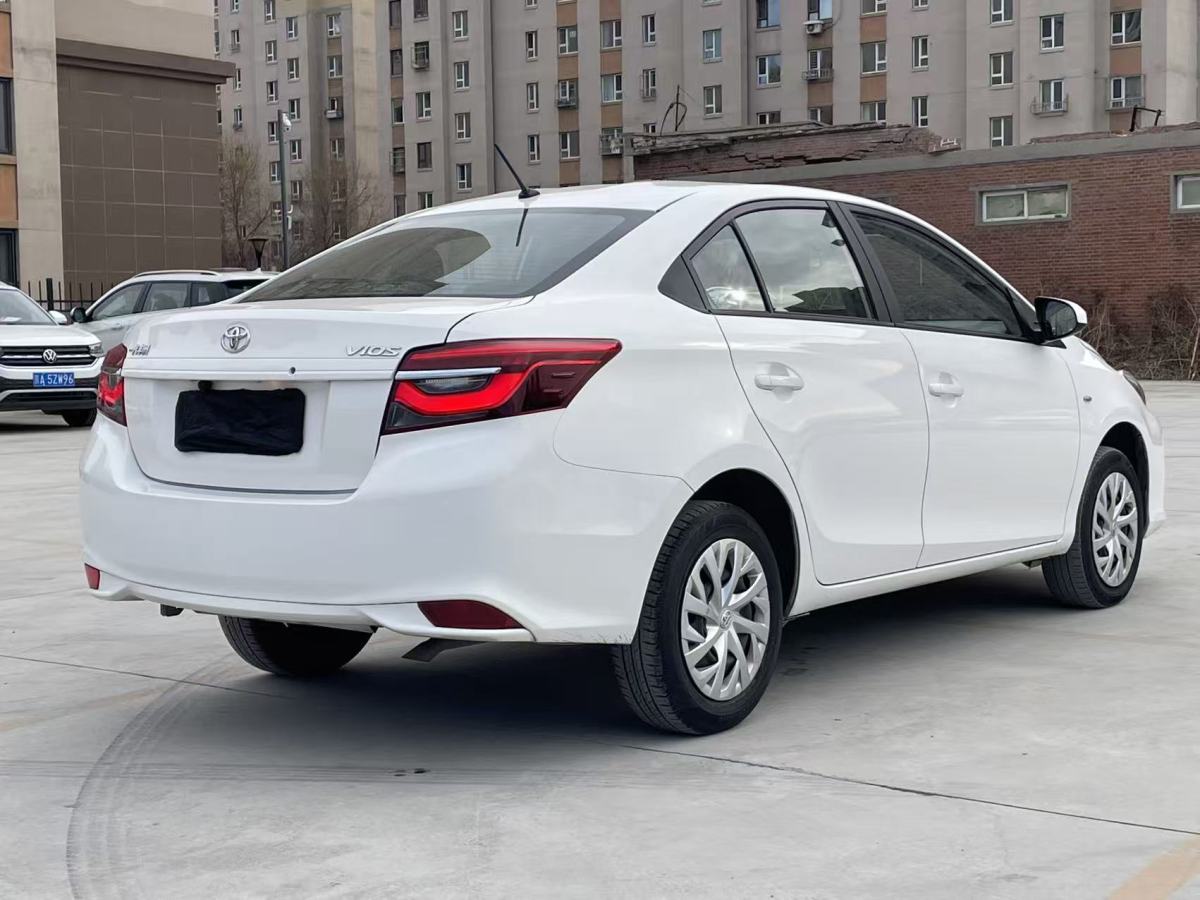 Toyota Vios 2021 изображение автомобиля #11