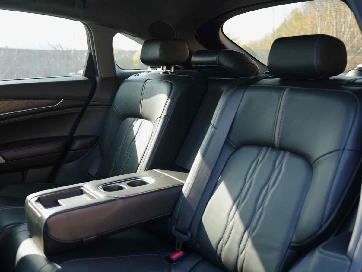 Honda UR-V 2020 car image #11