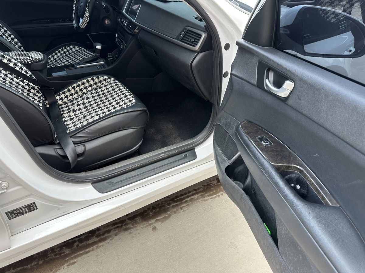 Kia K5 (Imported) 2019 صورة سيارة #11