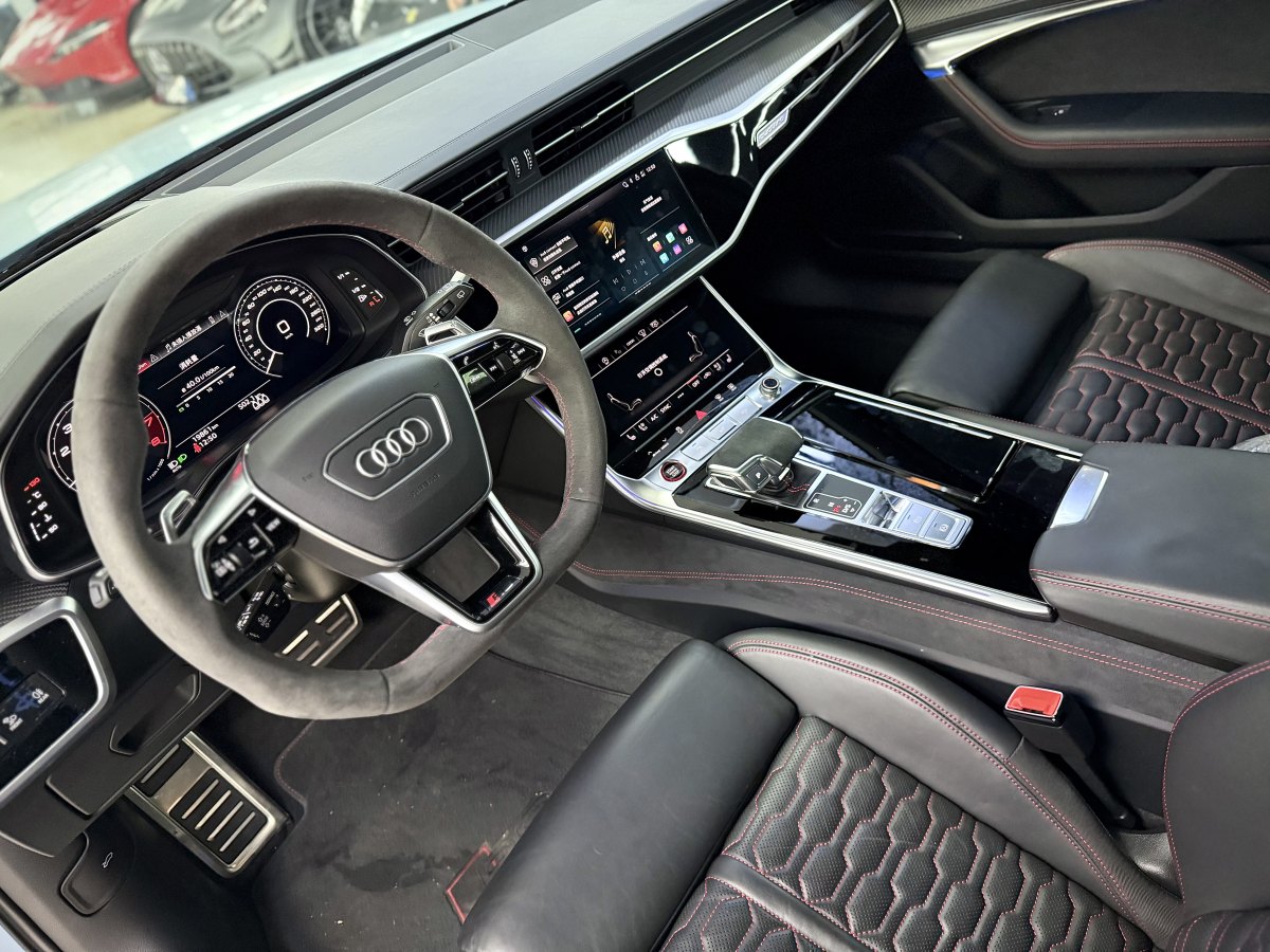 Audi RS 6 2023 car image #11