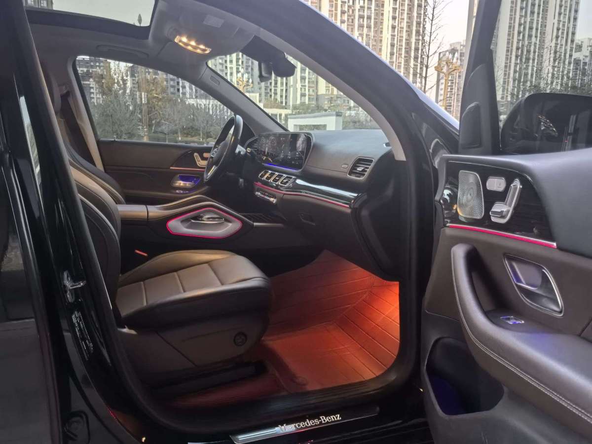 Mercedes-Benz GLE Class 2023 car image #11