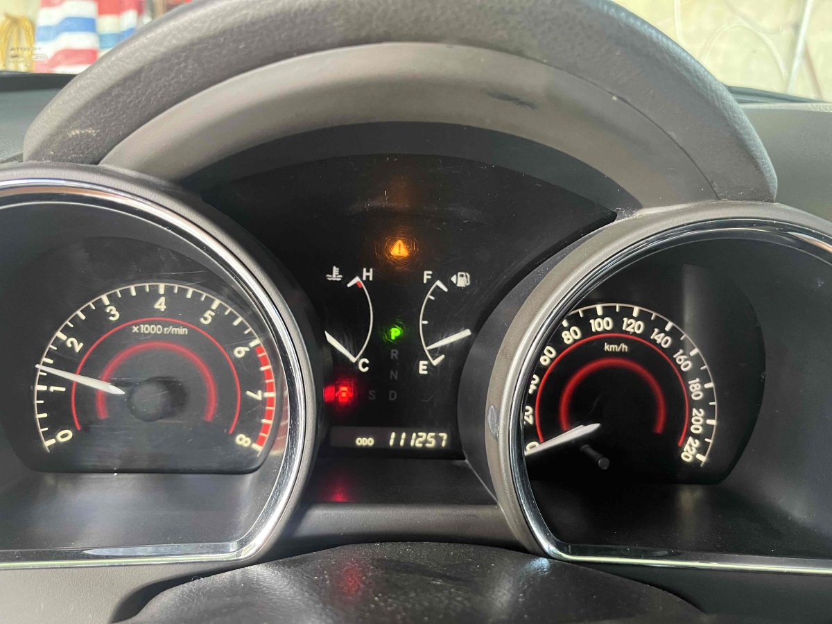 Toyota Highlander (Imported) 2012 car image #11