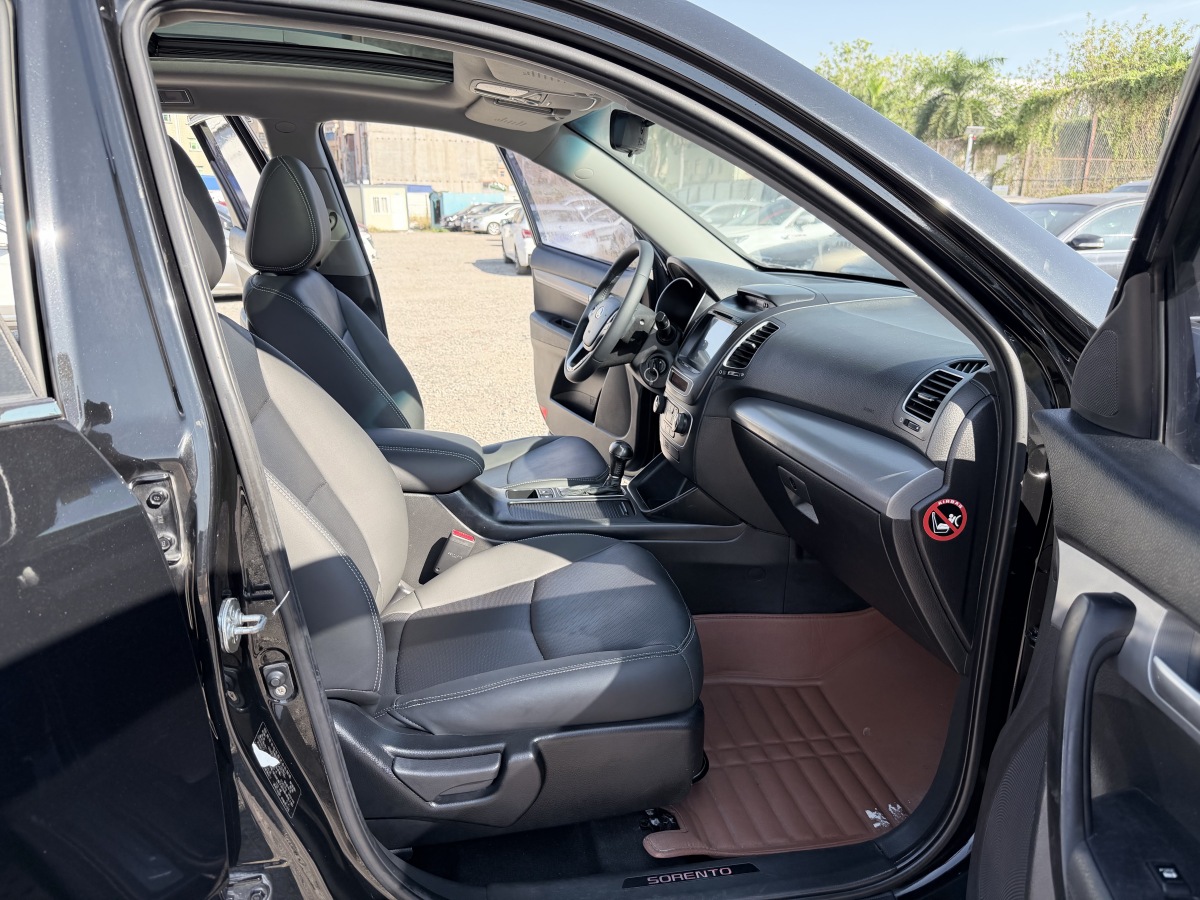 Kia Sorento 2013 car image #11