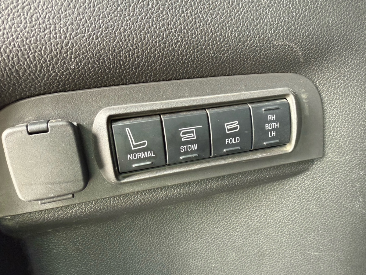 Ford Explorer (Imported) 2013 #11 Ford Explorer (Imported) 2013 car image #11