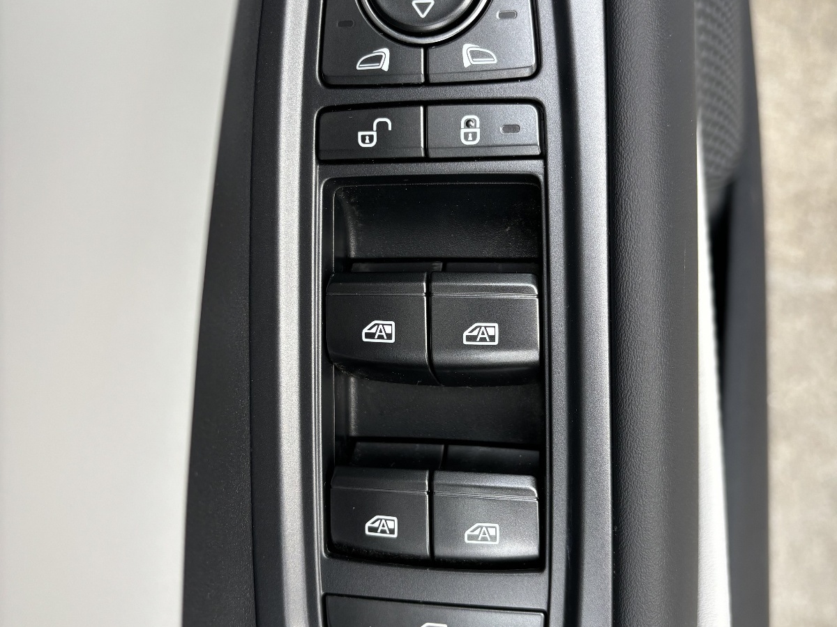 BYD Seal 06 New Energy 2025 car image #11