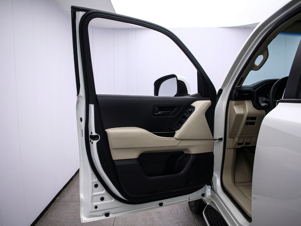 Toyota 2024 car image #11