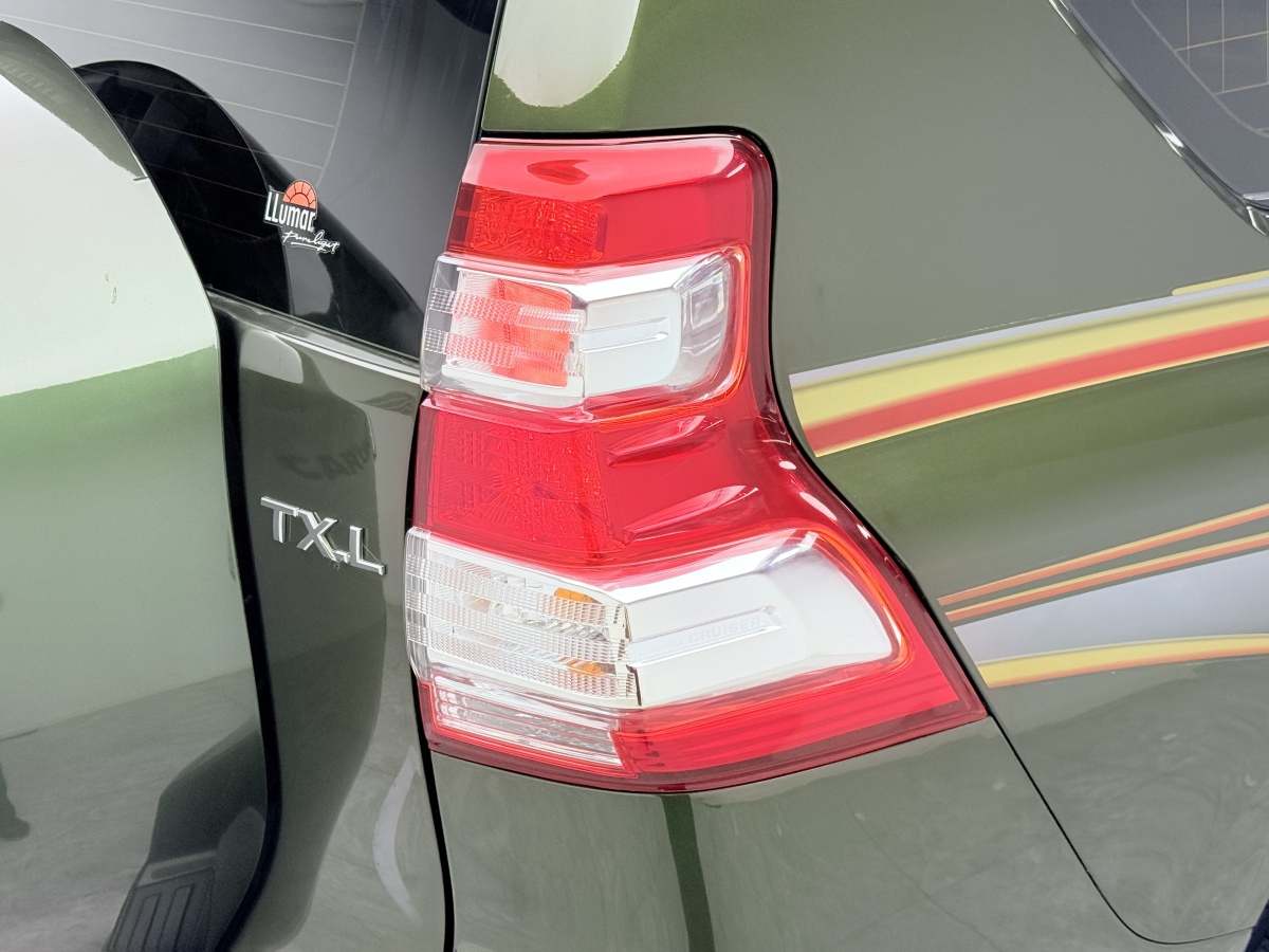 Toyota 2013 car image #11