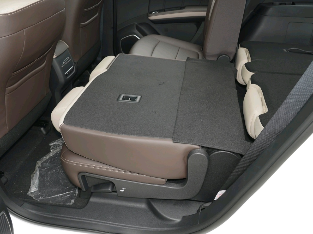 BYD Song MAX New Energy 2023 car image #11