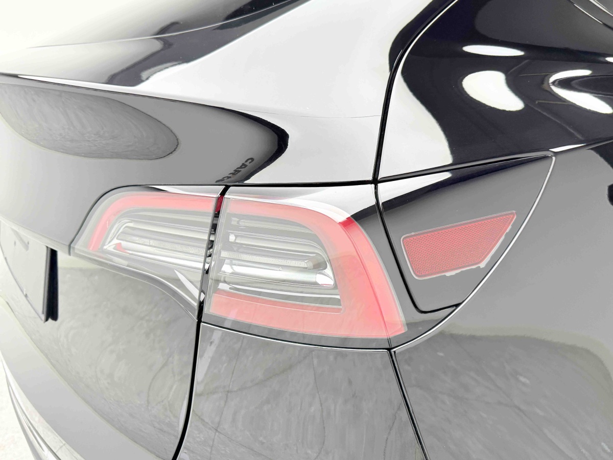 Tesla Model Y 2023 #11 Tesla Model Y 2023 car image #11