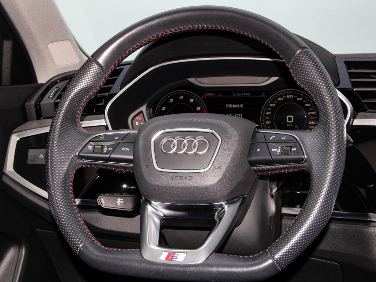 Audi 2022 car image #11