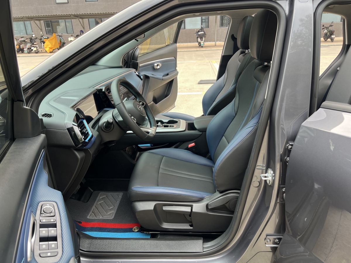 GAC Trumpchi GS3 2025 #11 GAC Trumpchi GS3 2025 car image #11