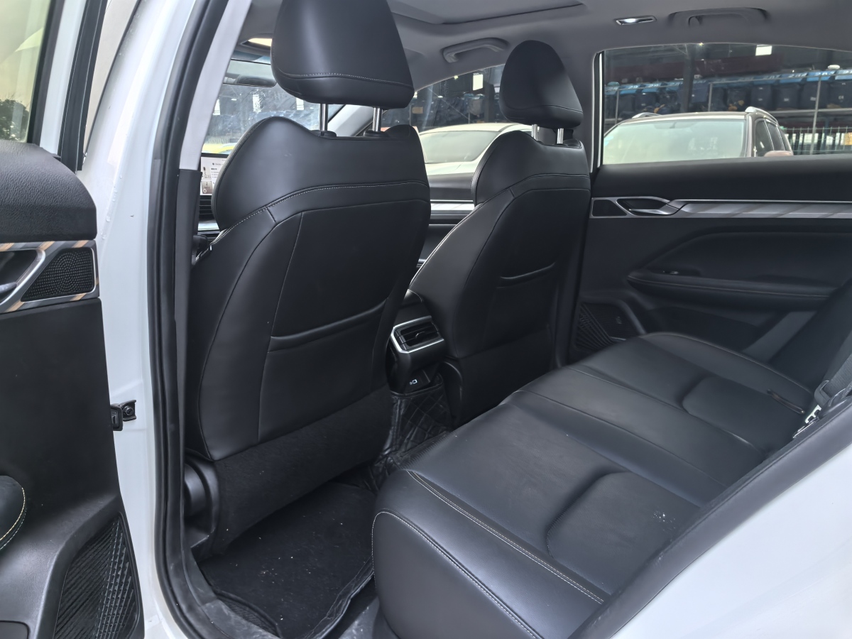 GEELY 2022 #11 GEELY 2022 immagine di auto #11