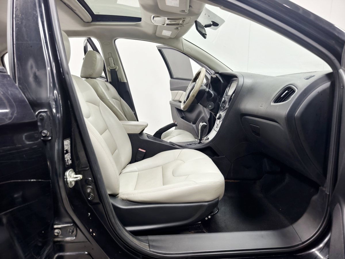 GAC Trumpchi GA3S 2014 car image #11