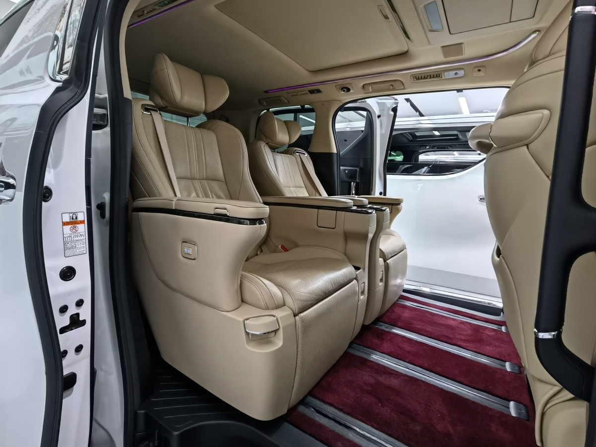 Toyota Alphard 2019 изображение автомобиля #11