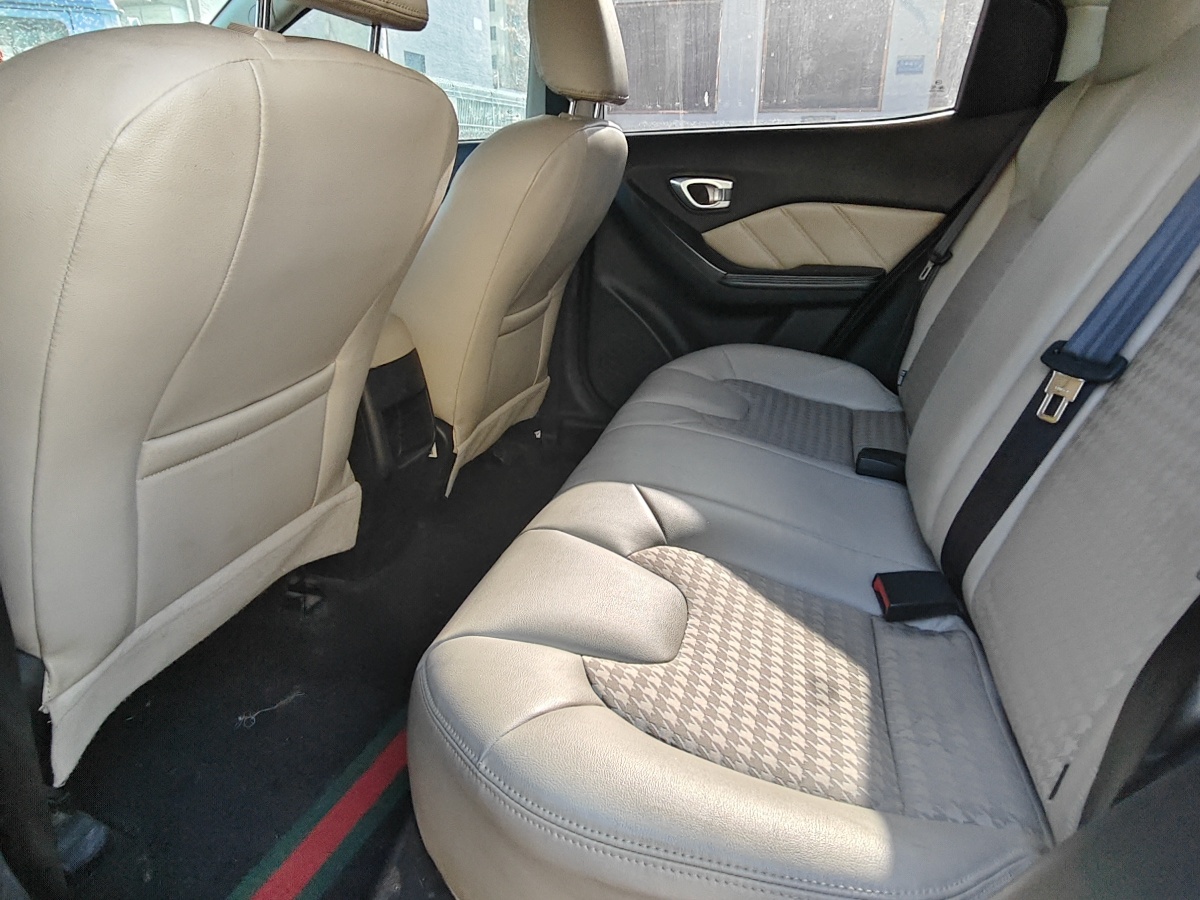 GAC Trumpchi GA3S 2016 image de voiture #11