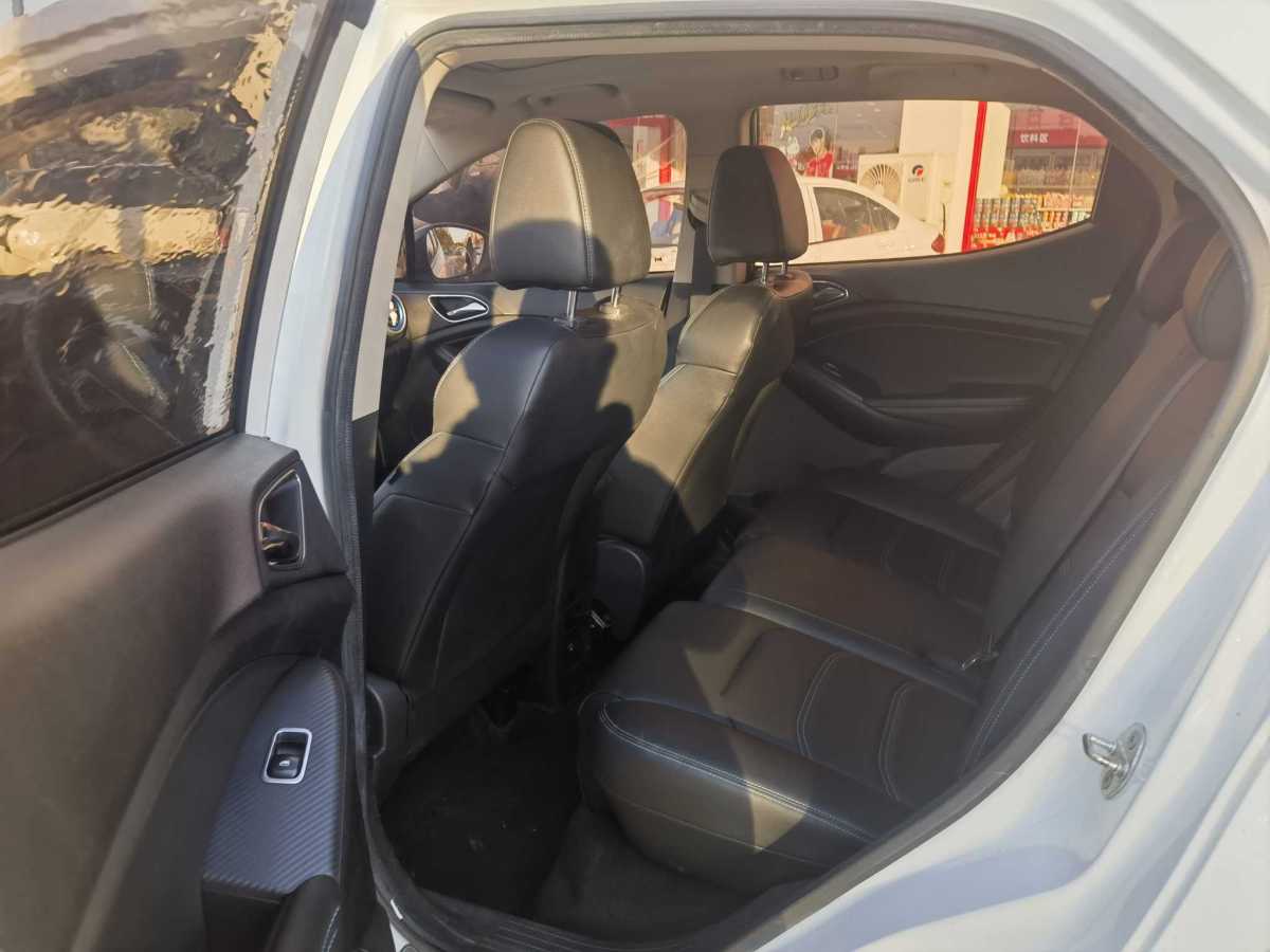 BYD Yuan New Energy 2018 #11 BYD Yuan New Energy 2018 immagine di auto #11