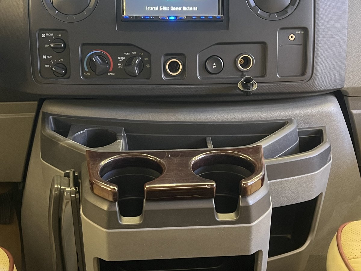 Ford E350 2009 image de voiture #11