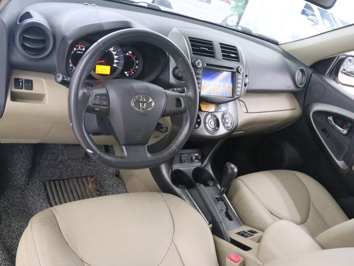 Toyota RAV4 2012 #11 Toyota RAV4 2012 car image #11