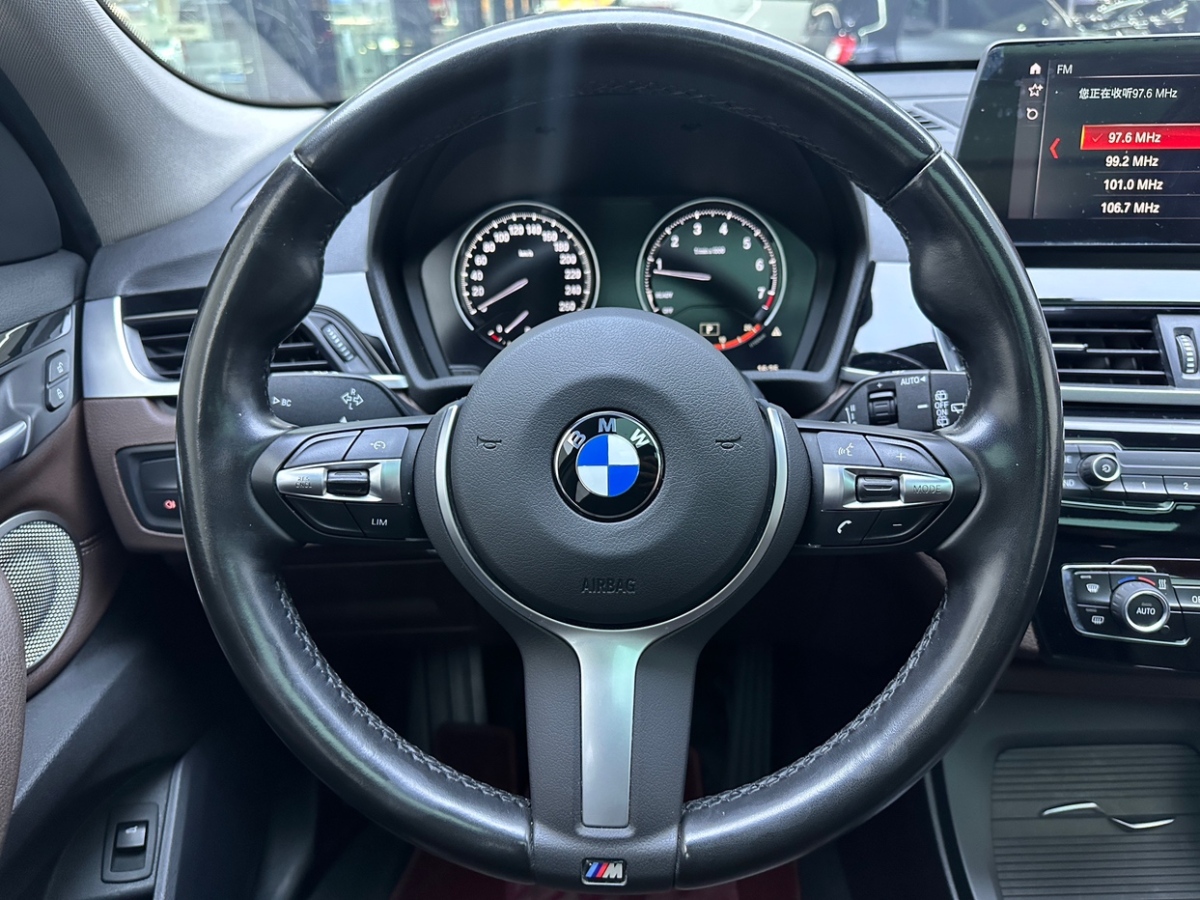 BMW X1 2022 صورة سيارة #11