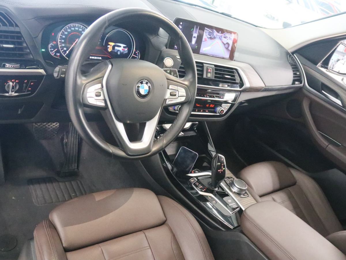 BMW X3 2019 car image #11