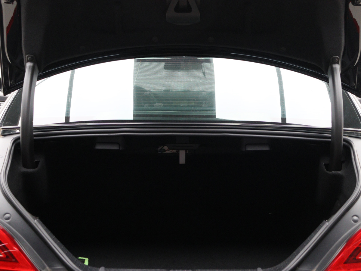 Mercedes-Benz 2012 car image #11