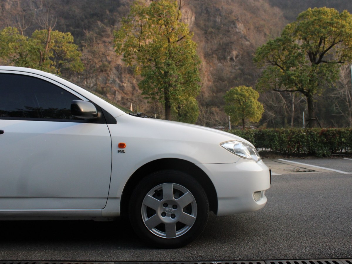 BYD F3 2019 immagine di auto #11