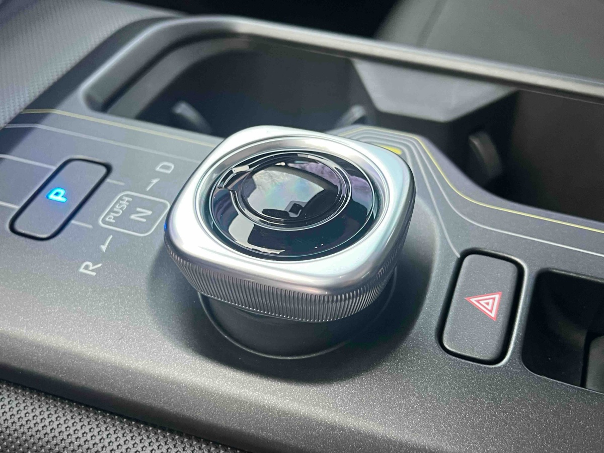 Toyota bZ5 2025 #11 Toyota bZ5 2025 car image #11