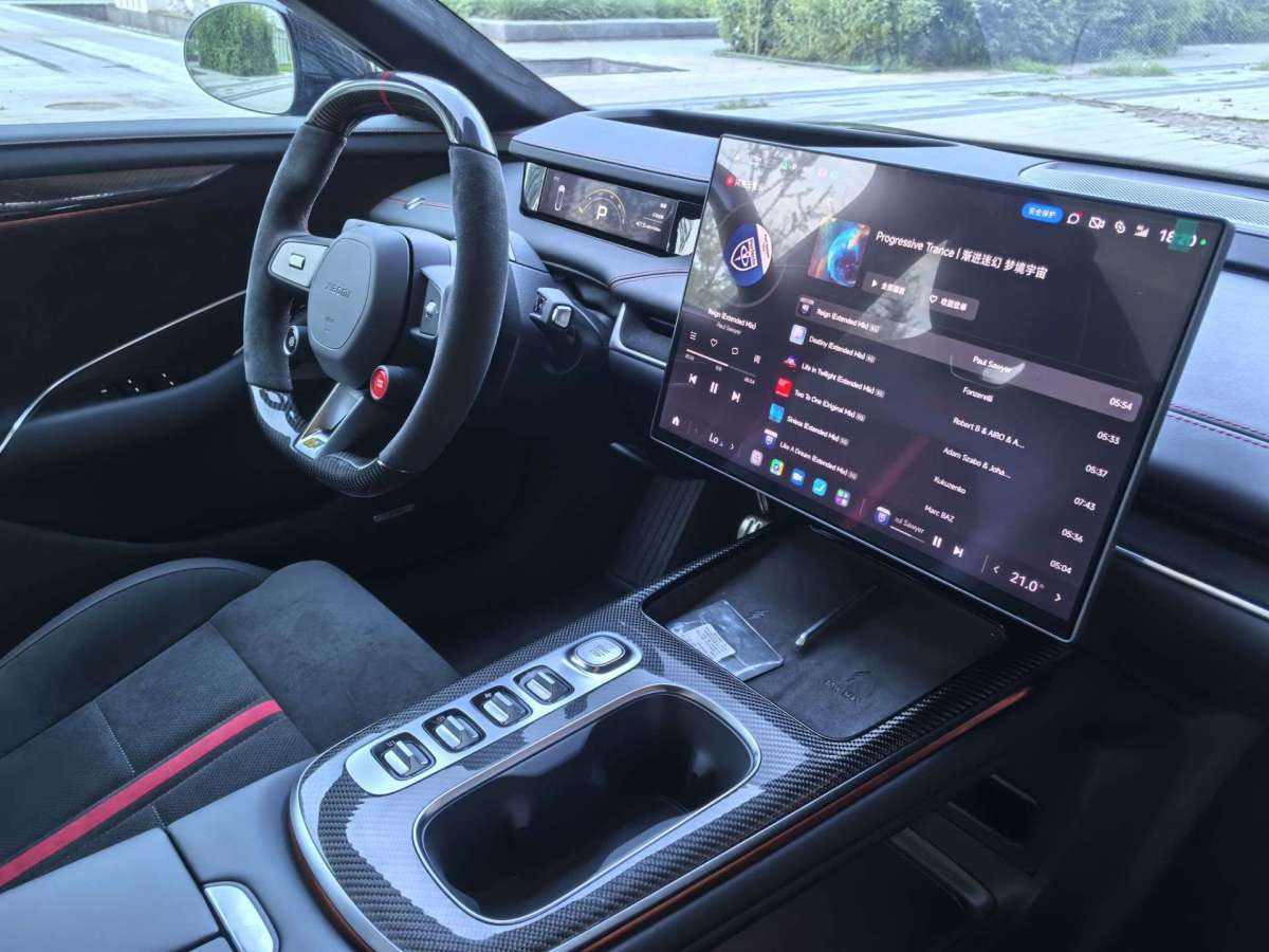 MI SU7 Ultra 2025 car image #11