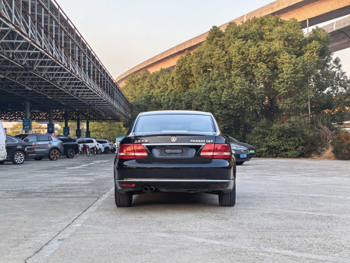 Volkswagen Passat Lingyu 2011 car image #11