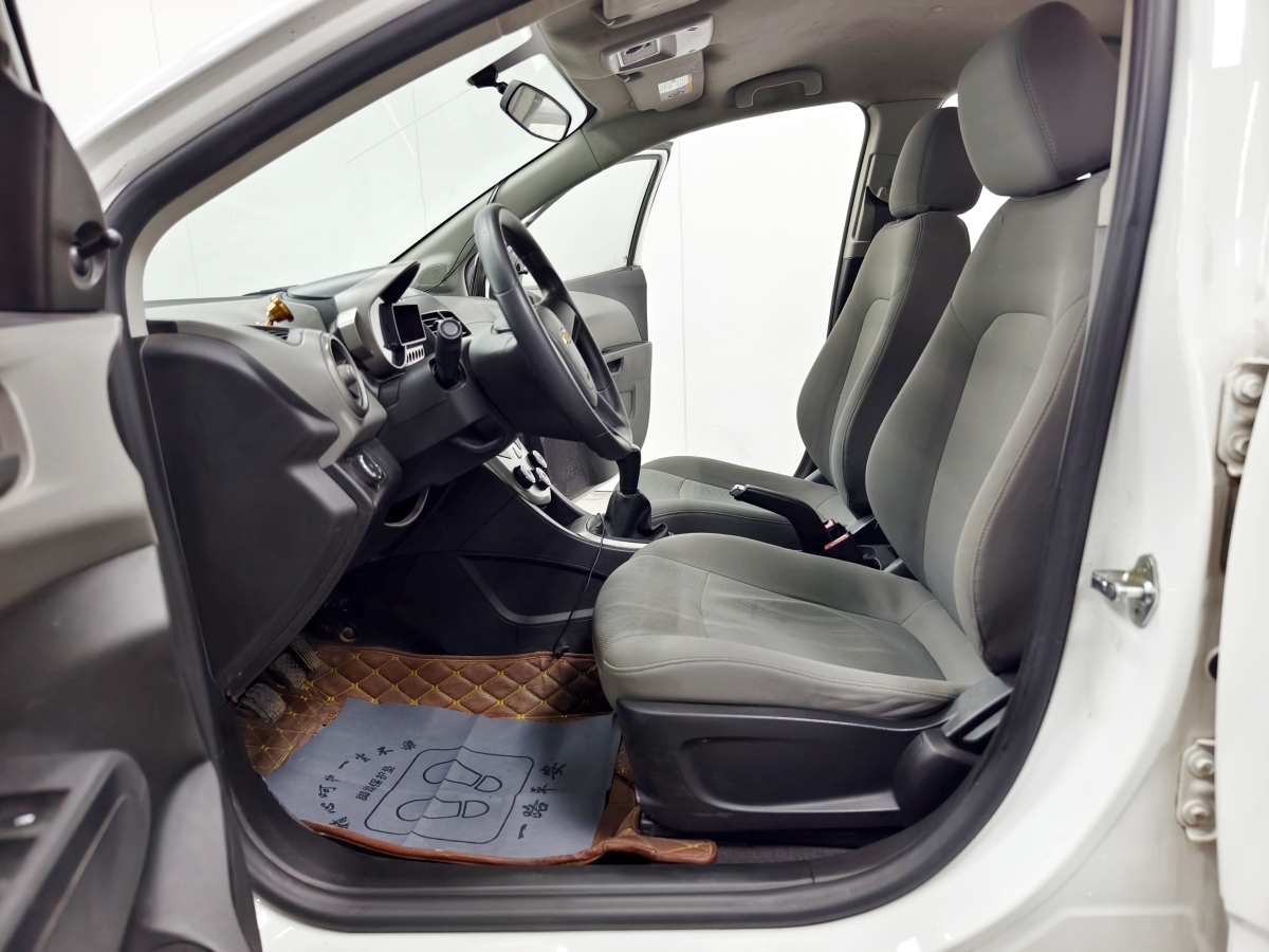 雪佛兰 爱唯欧 2013 #11 雪佛兰 爱唯欧 2013 汽车图片 #11