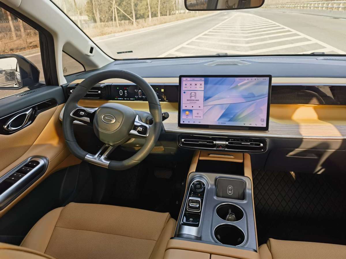 GAC Trumpchi E8 New Energy 2023 car image #11