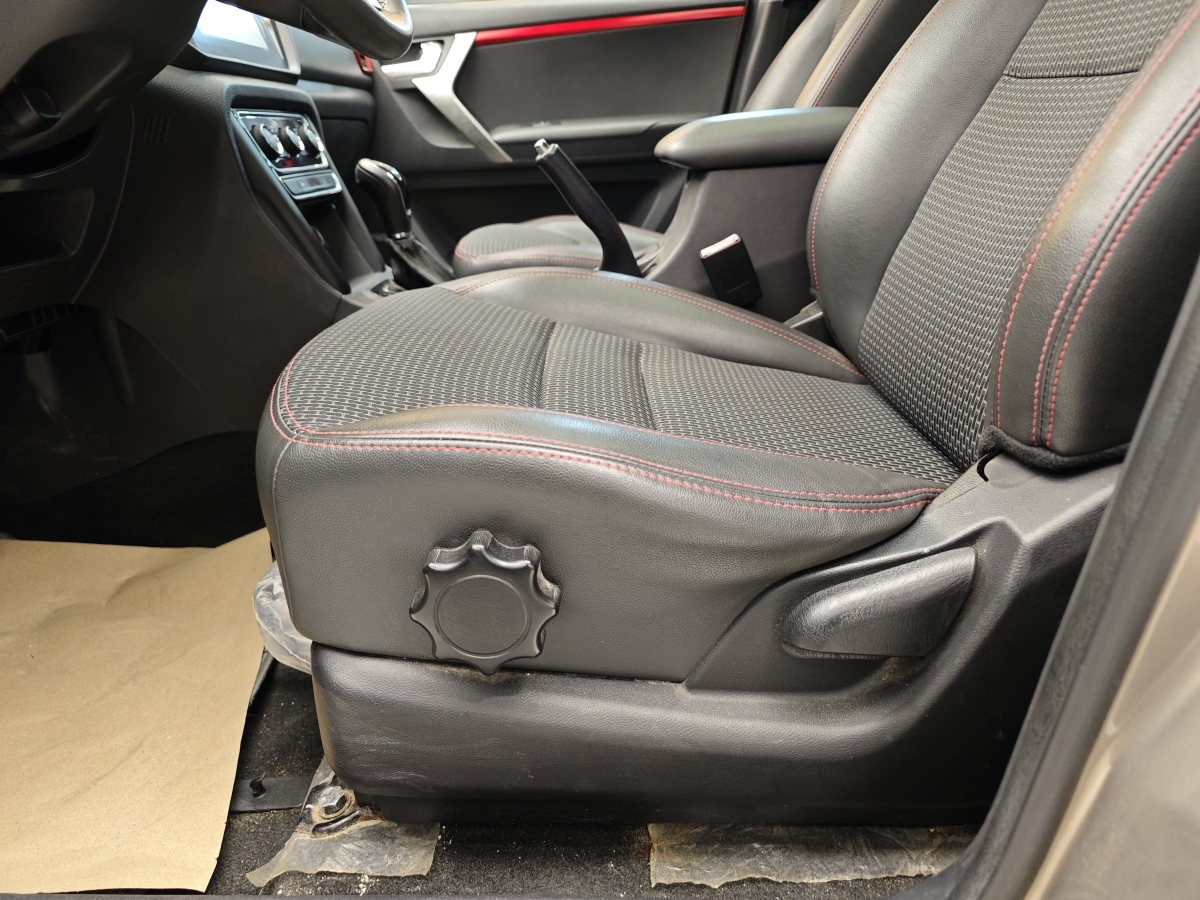 Chery Tiggo 3 2017 car image #11