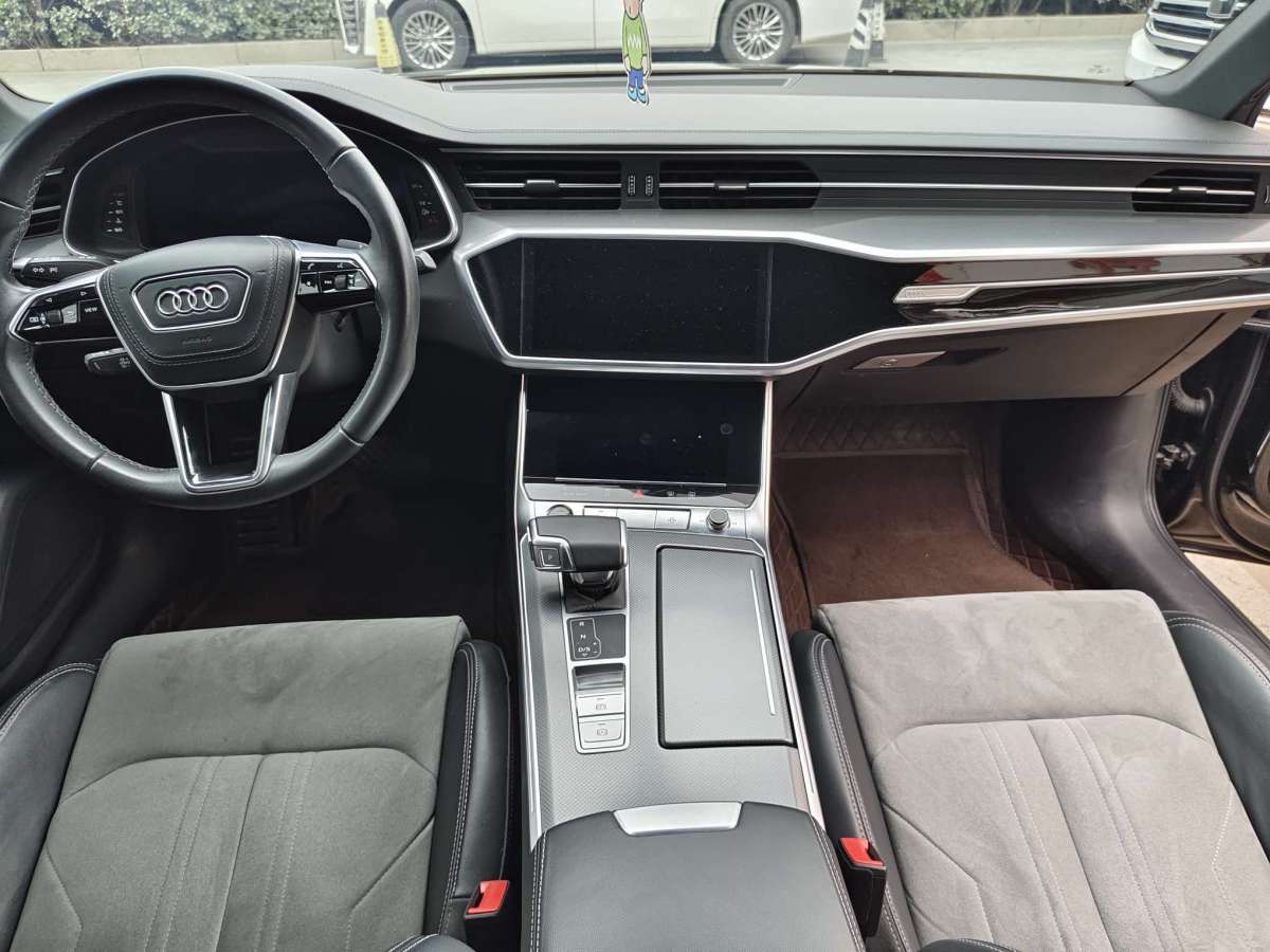 Audi 2024 immagine di auto #11