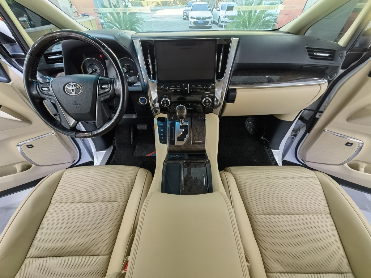 Toyota Vellfire 2021 immagine di auto #11