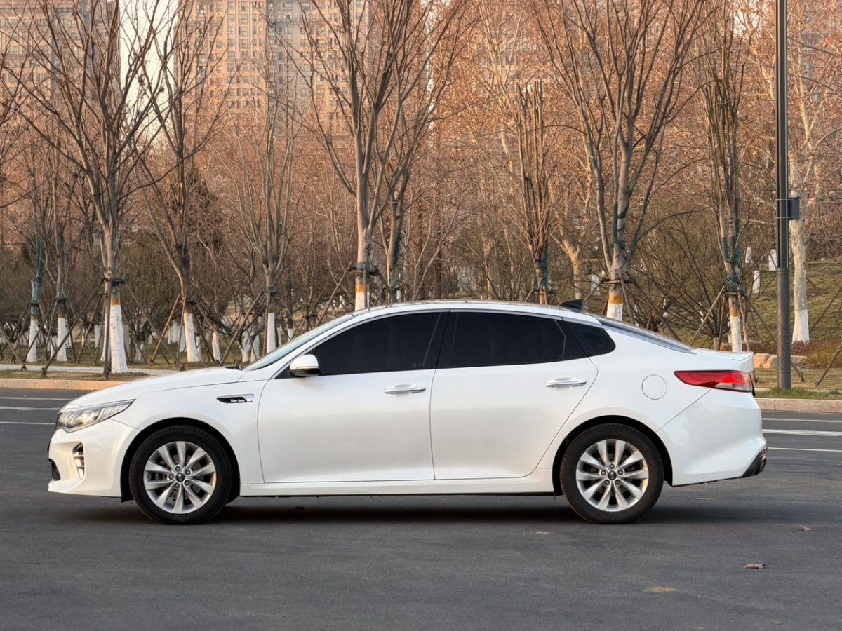 Kia 2015 car image #11