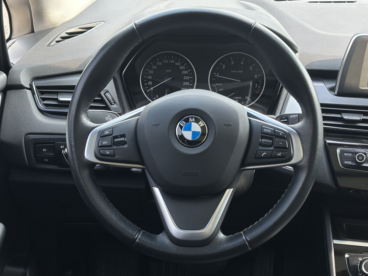 BMW 2 Series Tourer 2016 car image #11