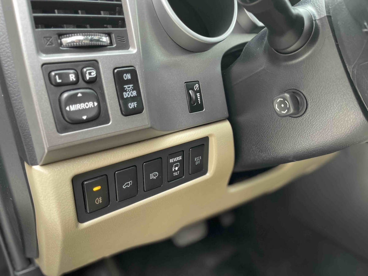 Toyota Sequoia 2015 #11 Toyota Sequoia 2015 immagine di auto #11