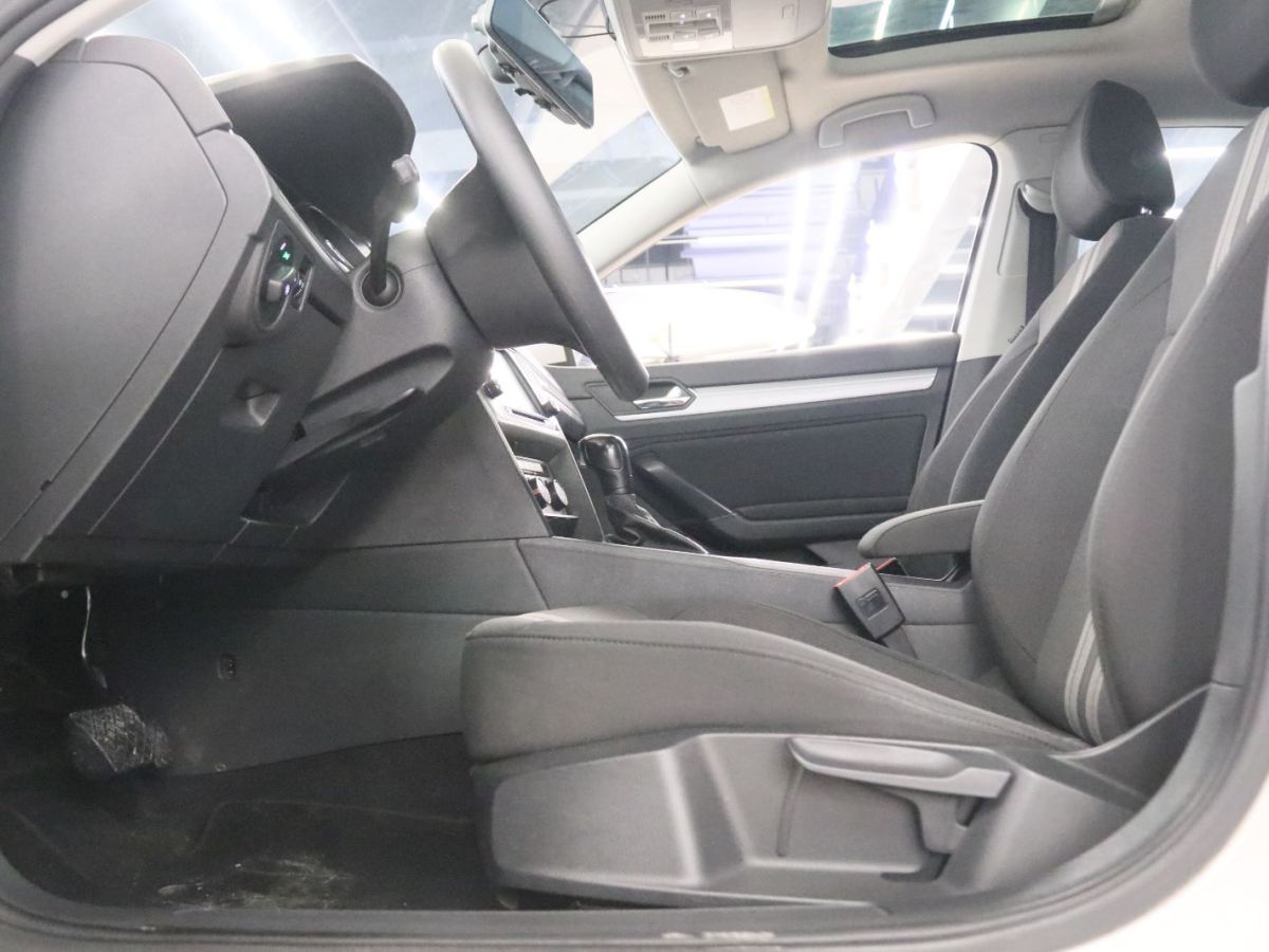 Volkswagen Lamando 2017 immagine di auto #11