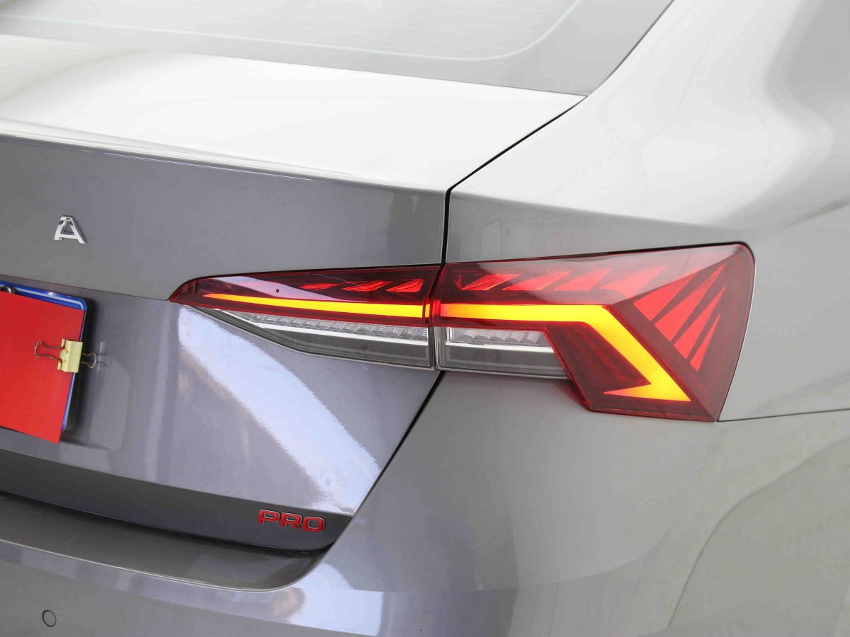 Skoda Octavia 2023 #11 Skoda Octavia 2023 car image #11