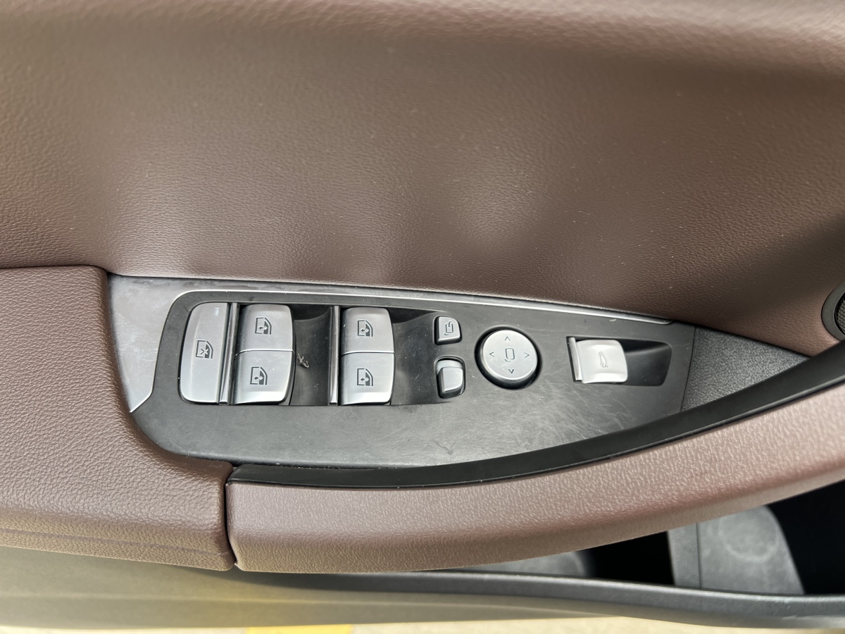 BMW iX3 2021 immagine di auto #11