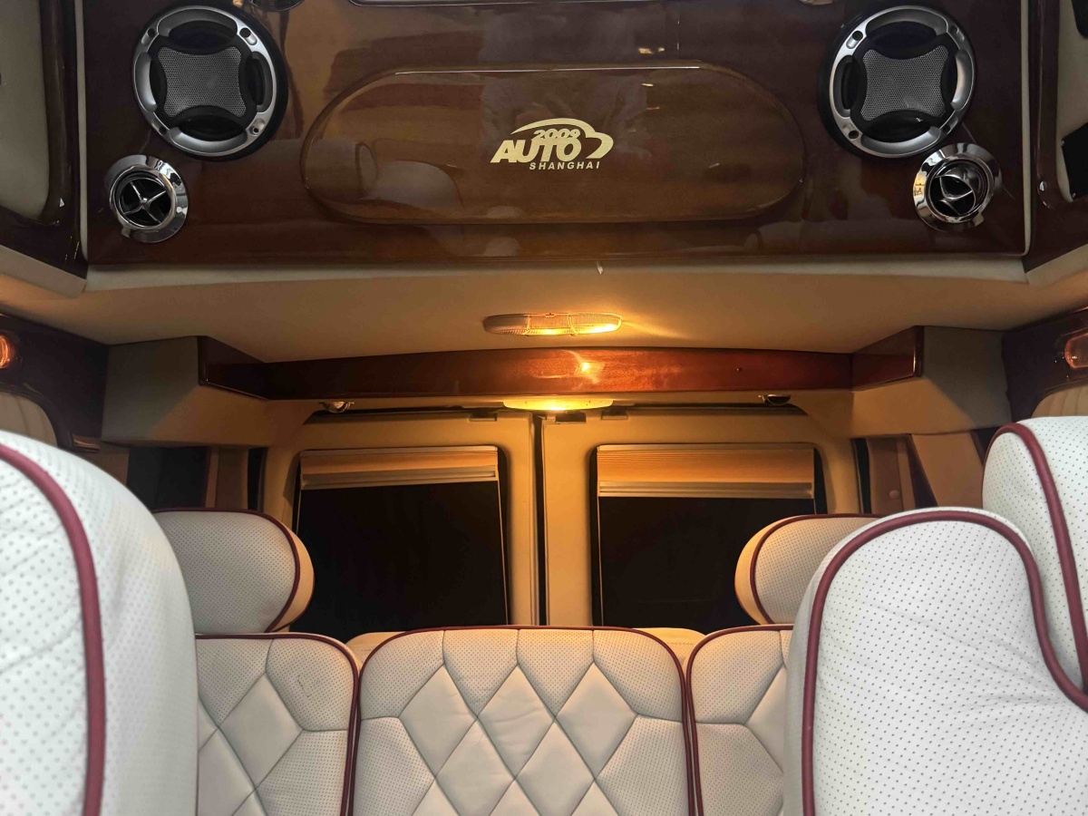 Ford E350 2010 imagem de carro #11