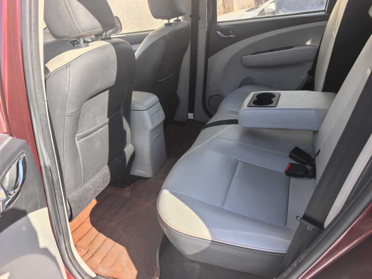 Forthing JOYEAR XV 2015 #11 Forthing JOYEAR XV 2015 car image #11