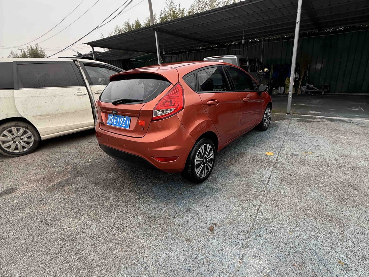 Ford Fiesta 2009 immagine di auto #11